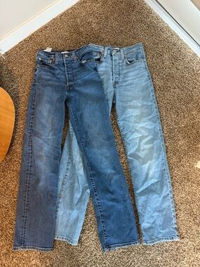 Levi's Women's Straight Leg Jeans in Dark and Light Blue Denim